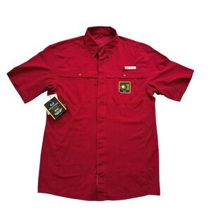 Realtree Fishing Mens Small Short Sleeve Performance Guide Shirt UPF 40 Red NWT